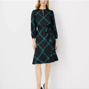 Ann Taylor Geometric Print Midi Dress with Belt, Women’s 2, Black And Green, NWT